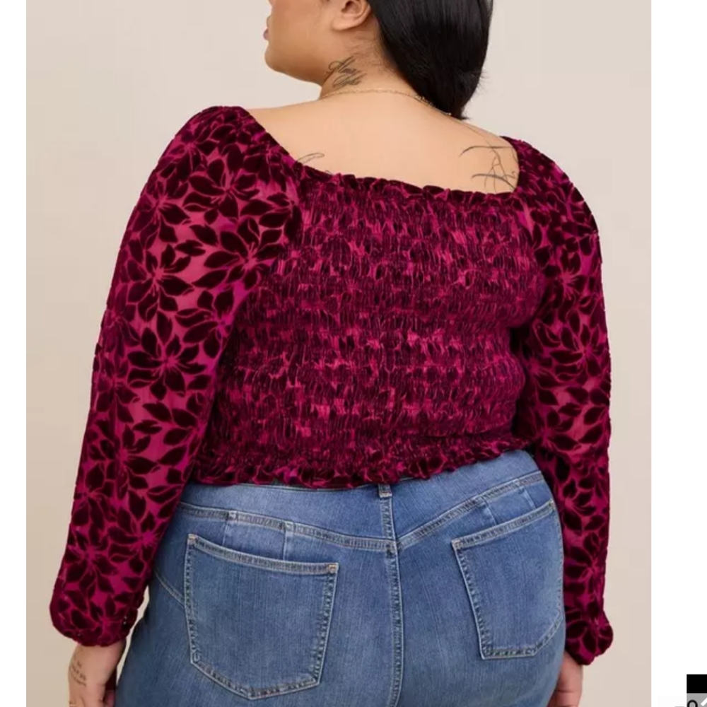 NWT Torrid Velvet Smocked Blouson Sleeve Crop Top Size 3X - Picture 2 of 10